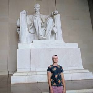 Meet your Posher, Robert